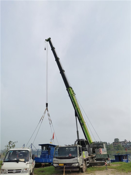 咸丰县桥梁建设吊装案例