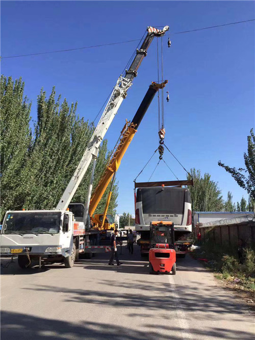 咸丰县港口集装箱搬运案例